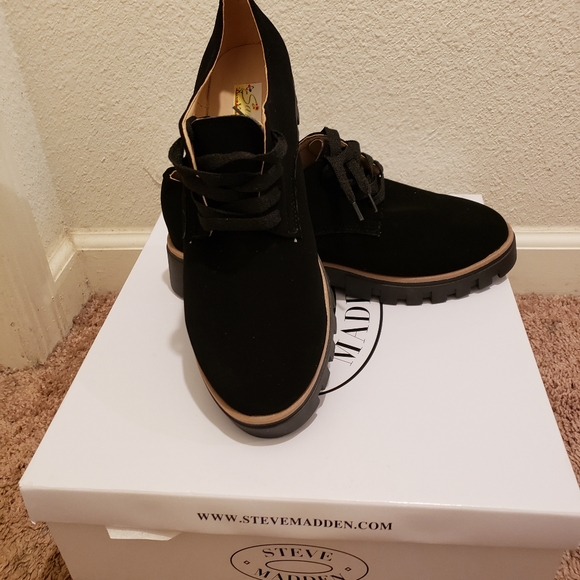 Shoes - Picture 2 of 2